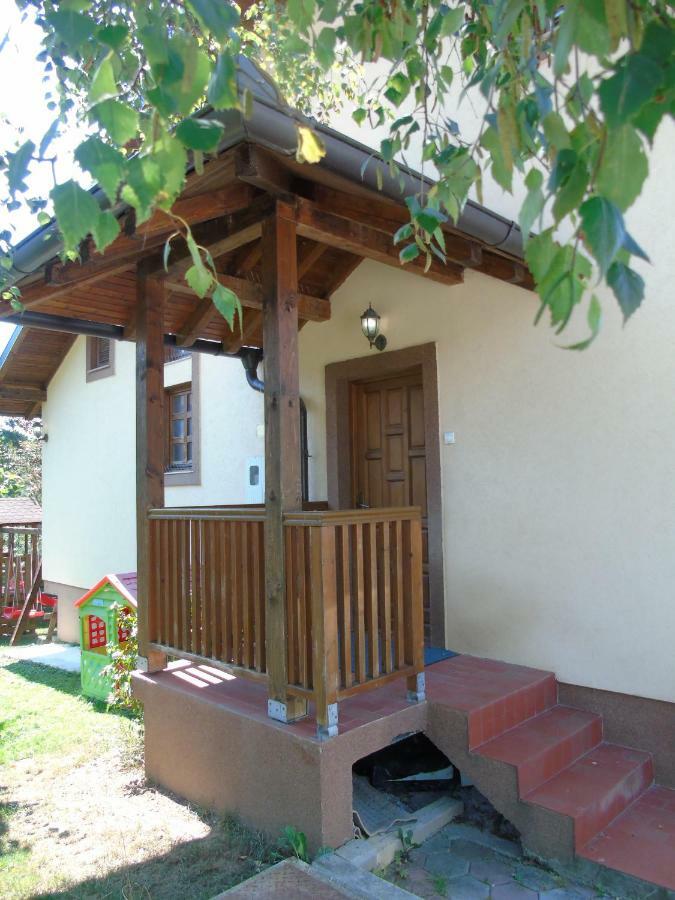 Home Away From Home Ilidža Екстериор снимка