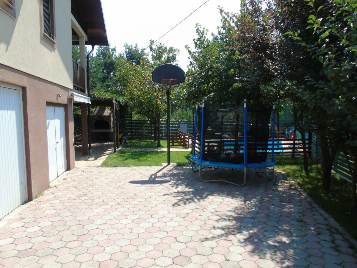 Home Away From Home Ilidža Екстериор снимка